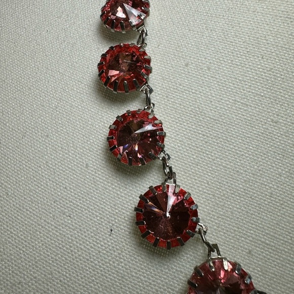 Elegant Pink Crystal Necklace - Picture 3 of 10